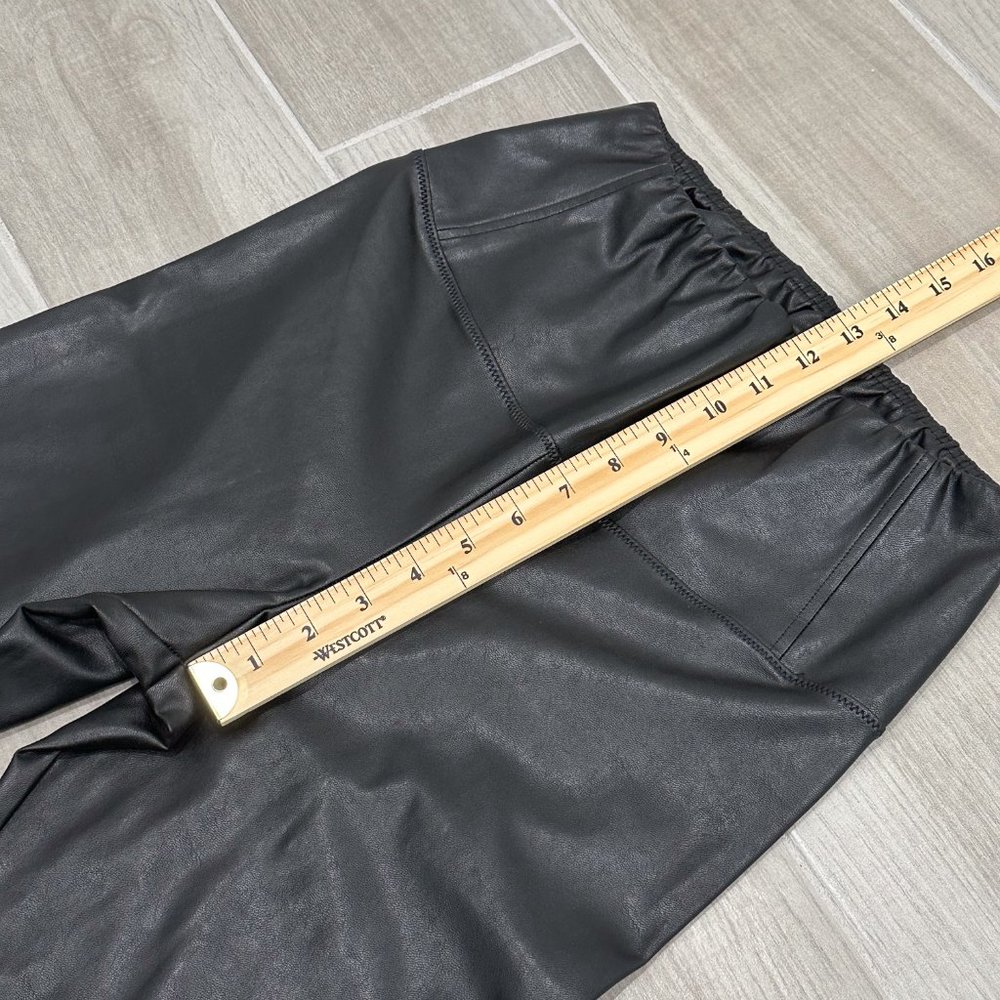 Aritzia Wilfred Free Daria Pant High-Waisted Vegan Leather Leggings in Black - Picture 12 of 16